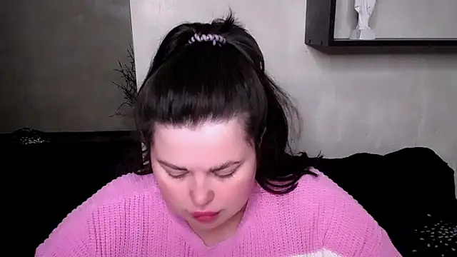 Emily Mo online show from October 19, 5:42 am