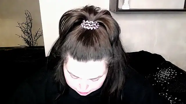 Emily Mo online show from November 11, 6:53 am