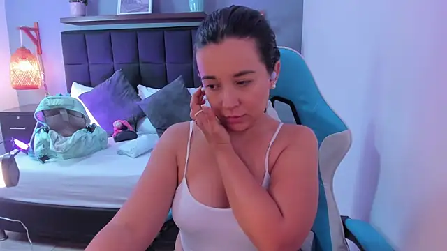 izaro22 online show from September 20, 3:38 am