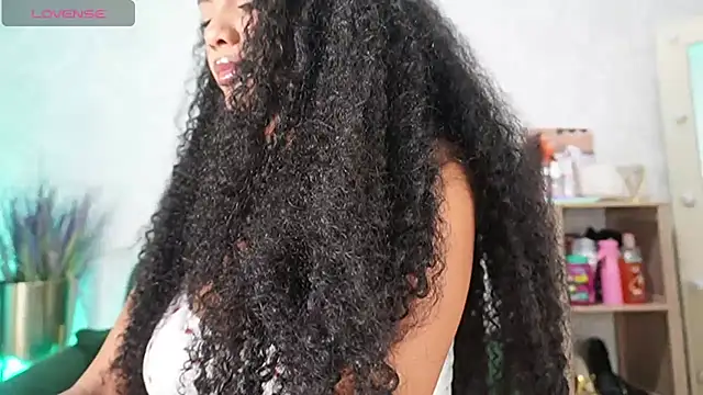 HOTBLACKANDWHITE2 online show from April 8, 3:08 am