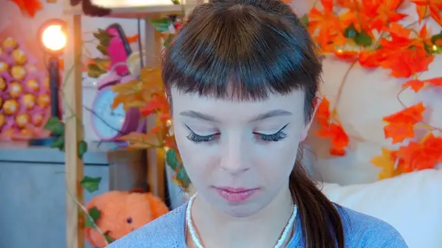 ElisabethDavis online show from October 21, 8:13 pm