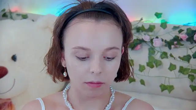 ElisabethDavis online show from July 7, 3:15 pm