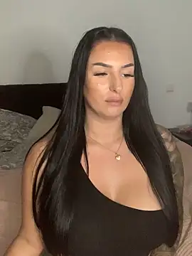 Mia-Bremer online show from September 21, 6:50 pm