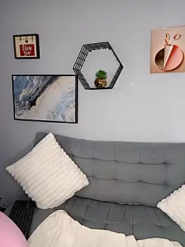 Amber Etan online show from February 16, 2:50 pm