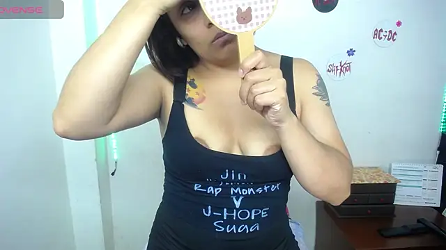 pinky violeta online show from July 29, 1:55 pm