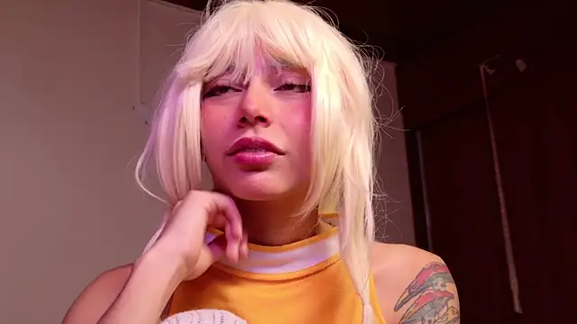 amber yull online show from July 26, 3:42 pm