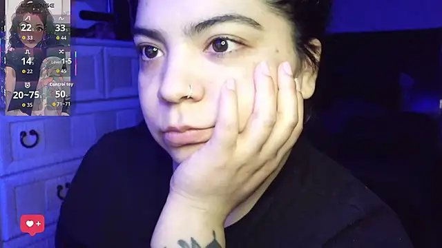 kimmiakiss22 online show from March 24, 2:50 am