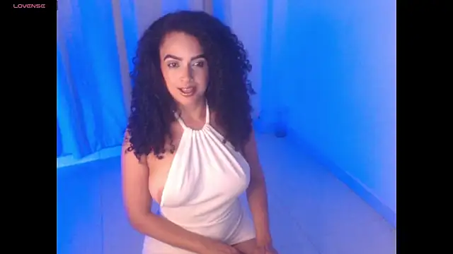 cataleya-miller  online show from September 28, 12:17 am