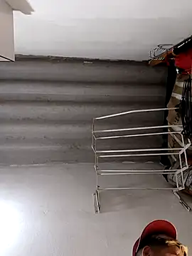 kingofqueenxxx online show from September 17, 3:15 am