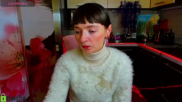 TayanaJons online show from February 6, 8:18 am