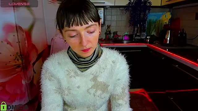 TayanaJons online show from February 5, 8:17 am