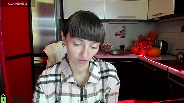 TayanaJons online show from October 3, 7:46 am