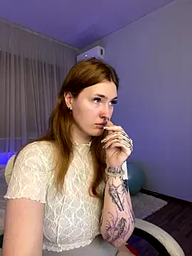  Chlo  e online show from September 29, 9:42 pm