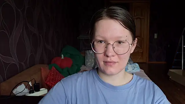 MiriamOr online show from October 27, 8:10 am