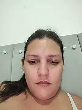 Mia Hampton online show from July 25, 9:55 pm