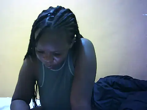 nelly-queen online show from April 13, 4:47 am