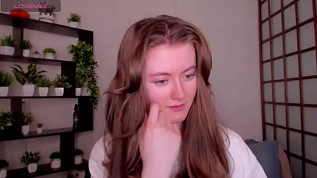 KateCuddle online show from February 16, 2:44 am