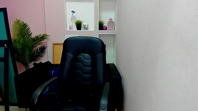 Persephoni online show from September 22, 6:39 pm