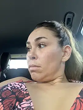 LeaGambit   online show from October 3, 7:41 pm