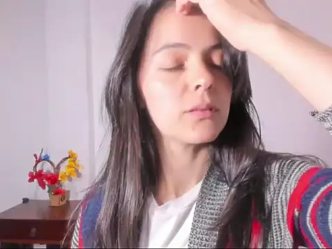 sarasweet 4 online show from October 14, 8:55 pm