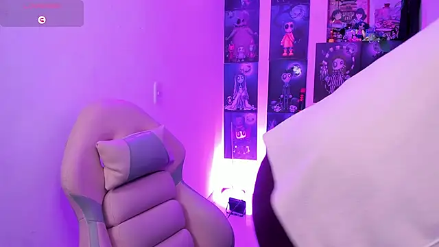  Ali Brinck  online show from October 7, 12:48 am