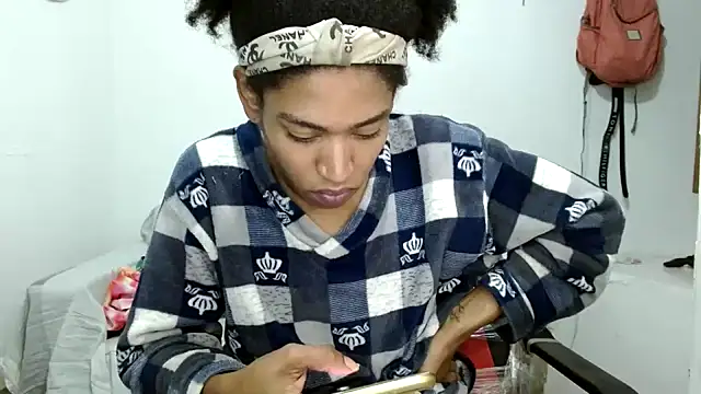 angelamarie1 online show from October 19, 11:45 am