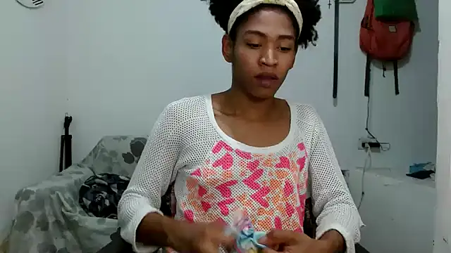 angelamarie1 online show from September 11, 3:07 am