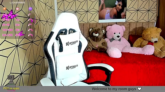 vane lopez  online show from November 25, 8:20 pm