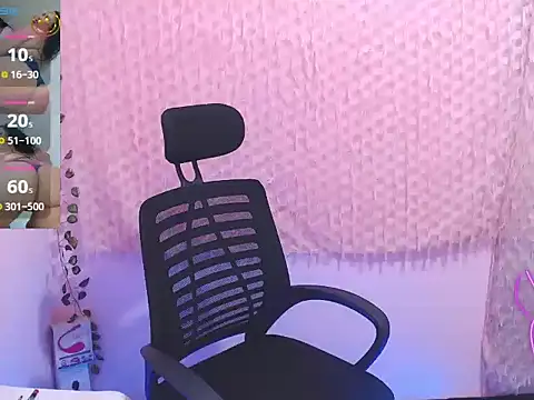 mature beautifull online show from October 5, 1:32 am