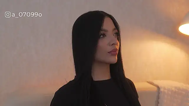 sarah hiill online show from February 13, 12:01 am