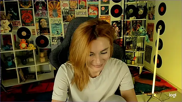 MistyBarnes online show from December 2, 8:48 am