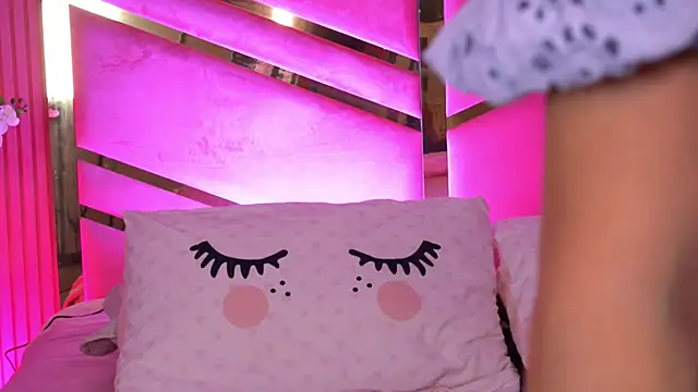 LittleeCutee online show from September 23, 7:17 am