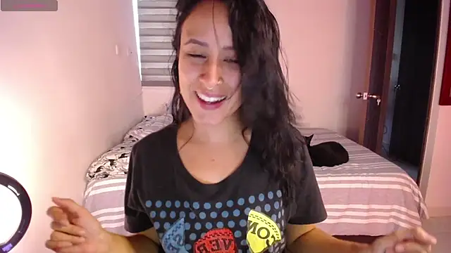 amyharlow 1 online show from November 8, 7:30 pm