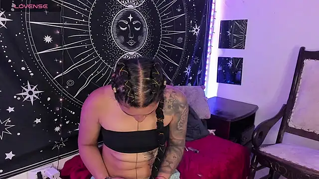 Eva Lee  online show from October 15, 7:44 am