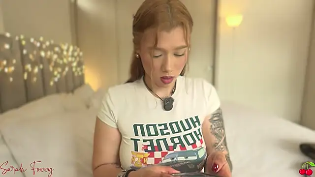 Foxxy222  online show from February 25, 8:07 pm