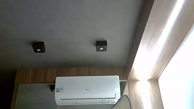 Skinny-Kitten online show from September 19, 5:50 am