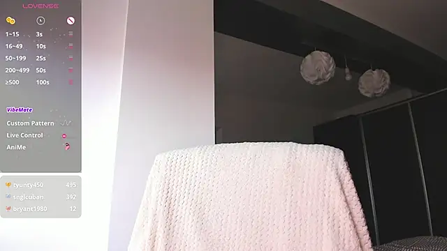 WildMilf online show from February 8, 9:46 am