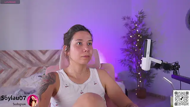 imjess01 online show from June 24, 6:45 am