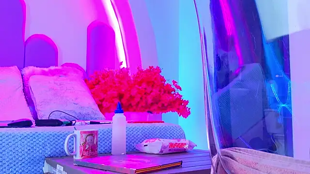 NathaxaLeans online show from March 17, 12:09 pm