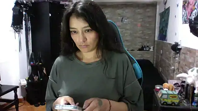 AngelaQueen  online show from October 8, 6:23 pm