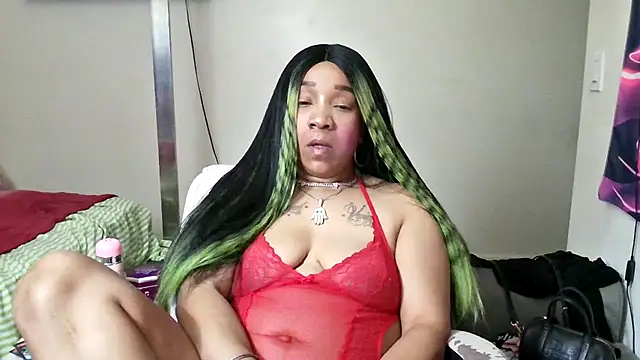 YasmineMinaj online show from November 18, 12:33 am