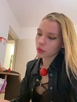 MistressMommyKate online show from April 1, 4:37 pm