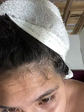 moncerrat luna online show from February 25, 8:51 pm