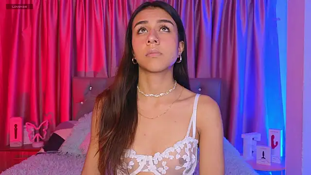 Emiily Scott1 online show from March 19, 12:04 am