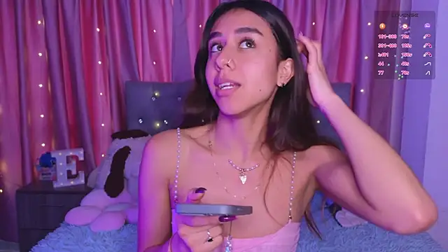 Emiily Scott1 online show from September 17, 9:13 pm