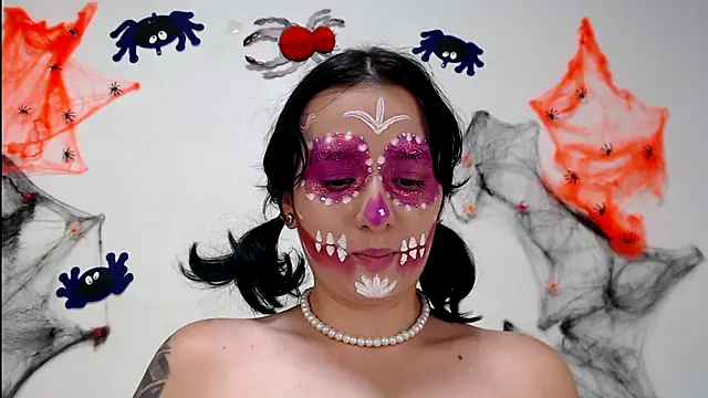 Sisirojas online show from October 14, 8:33 pm