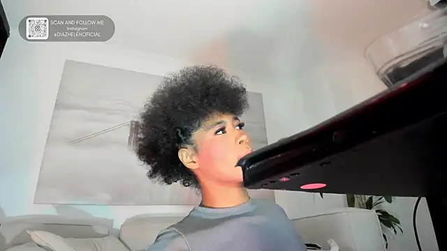 Apotheosis01 online show from April 17, 2:19 pm