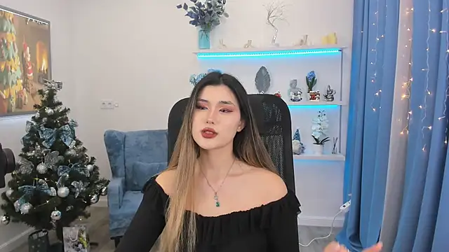 AnneTLi online show from December 16, 7:20 pm