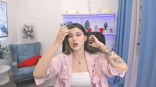 AnneTLi online show from February 7, 4:38 am