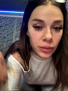 Queen of pain online show from September 26, 7:50 am